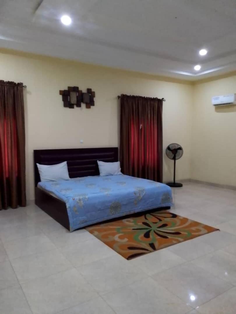 Dumeros Abuja Bagian luar foto